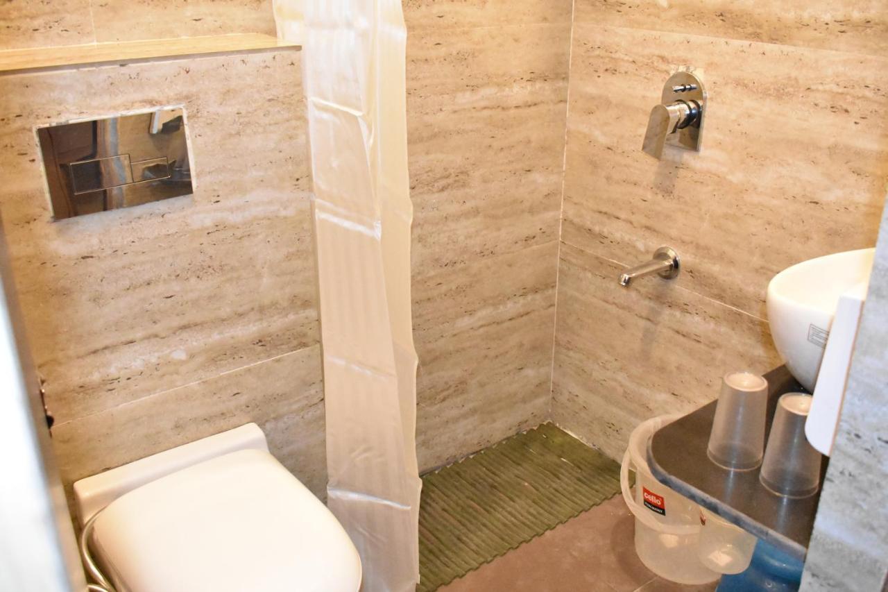 Hotel Shagun Residency Матхура Экстерьер фото